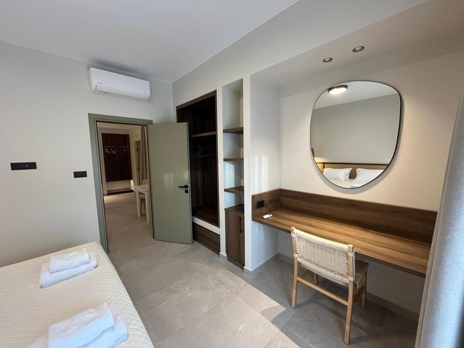 Mediterranean Sea Top Floor Palaiochora Exterior photo